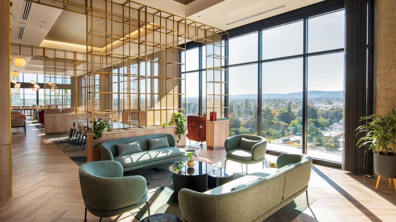 Crowne Plaza Adelaide