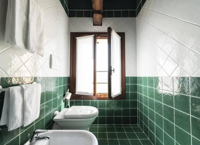 Bathroom Photo