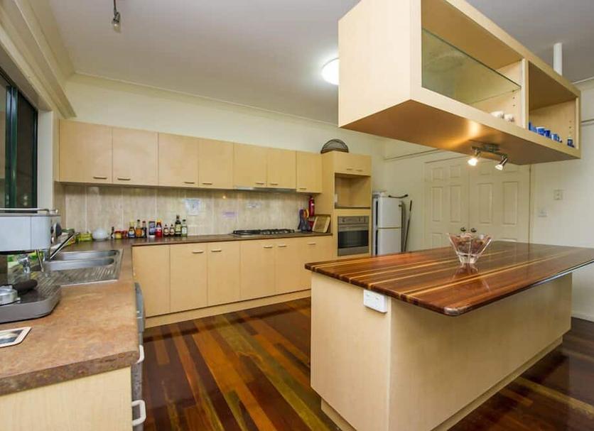 Kitchen Photo