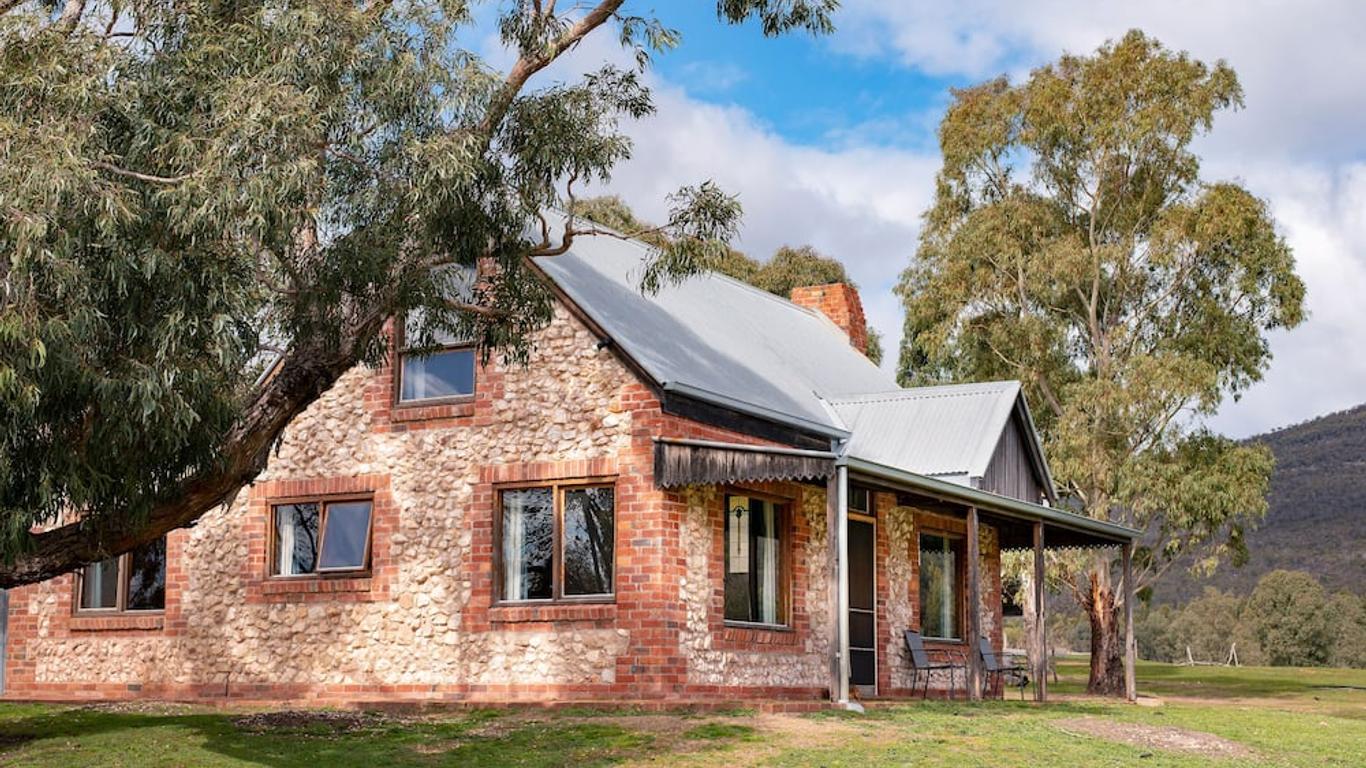 Grampians Pioneer Cottages