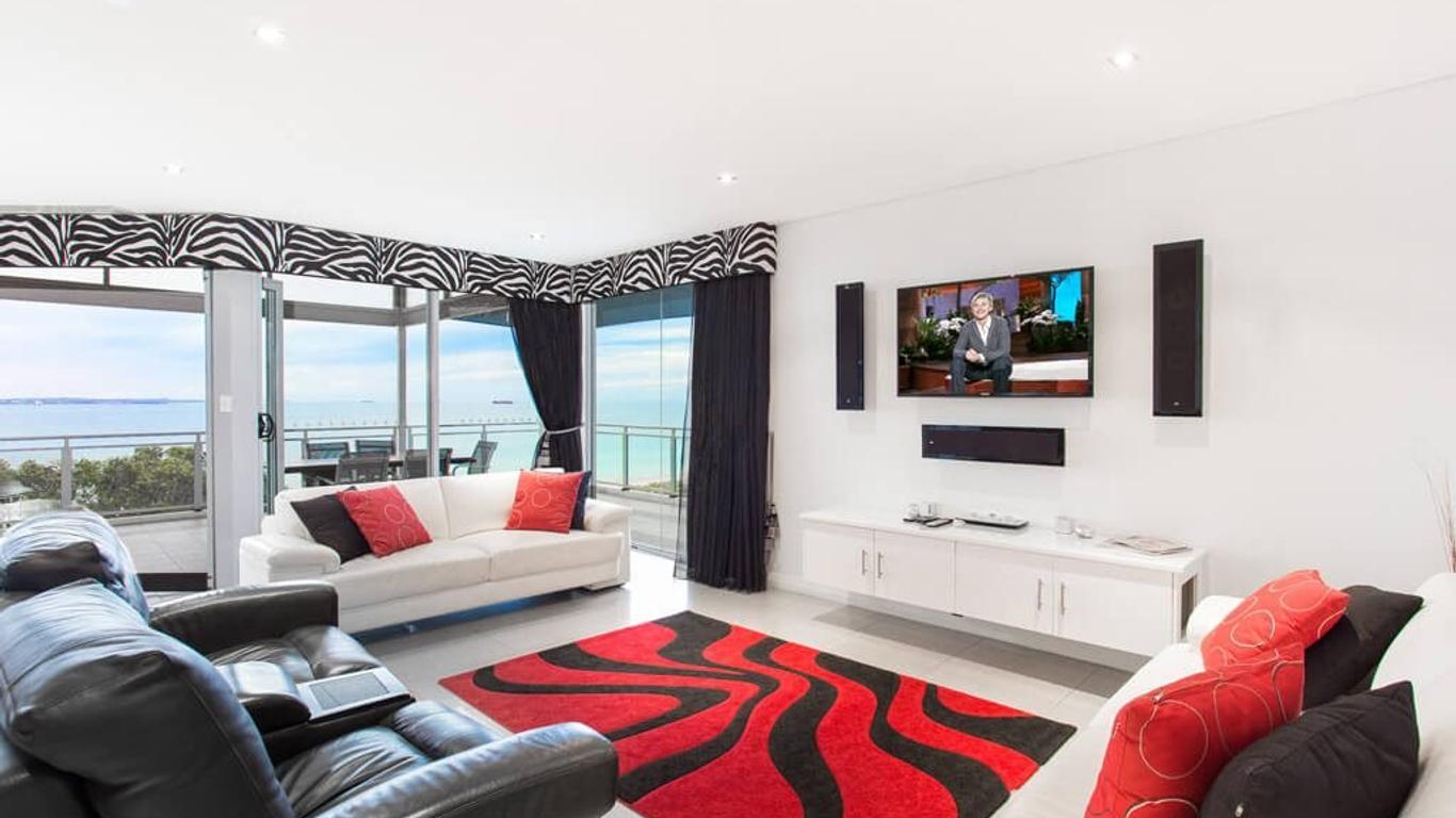 Spinnakers by Rockingham Apartments