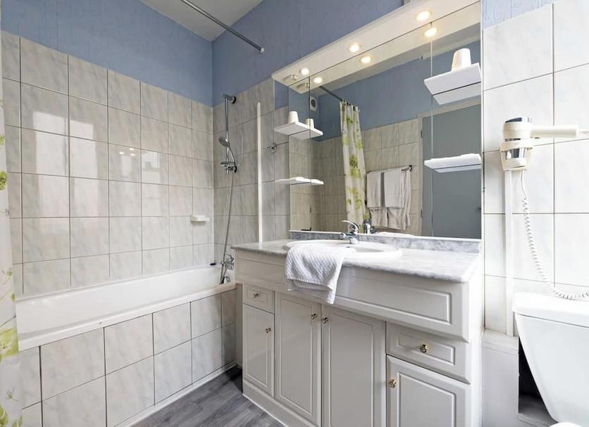Bathroom Photo