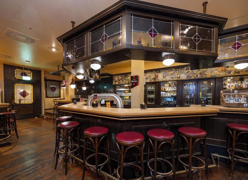 Bar Photo