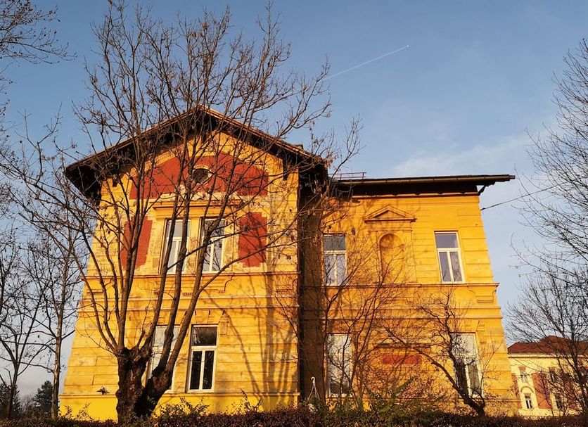 Building Photo