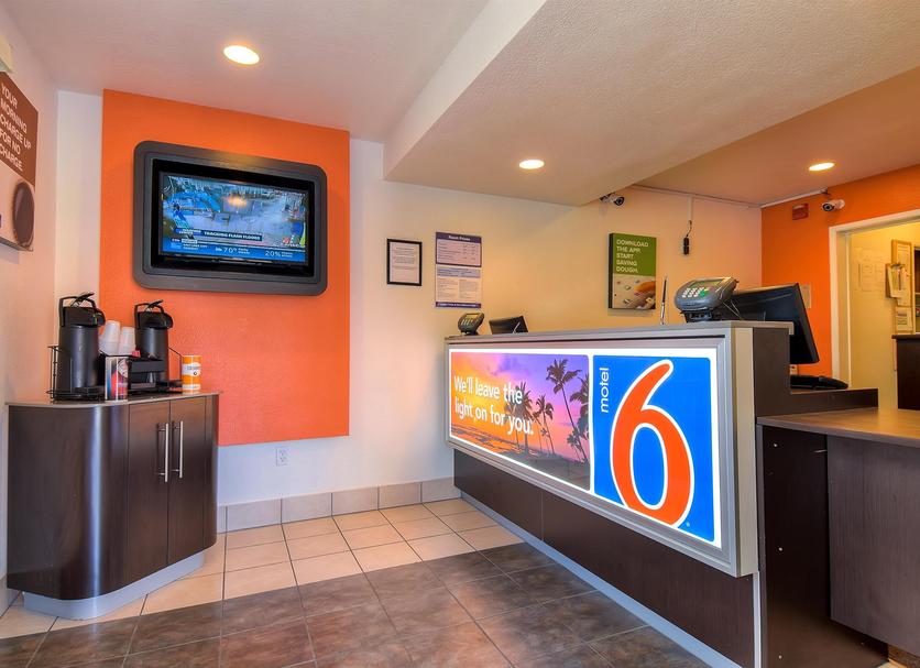 Front desk Photo
