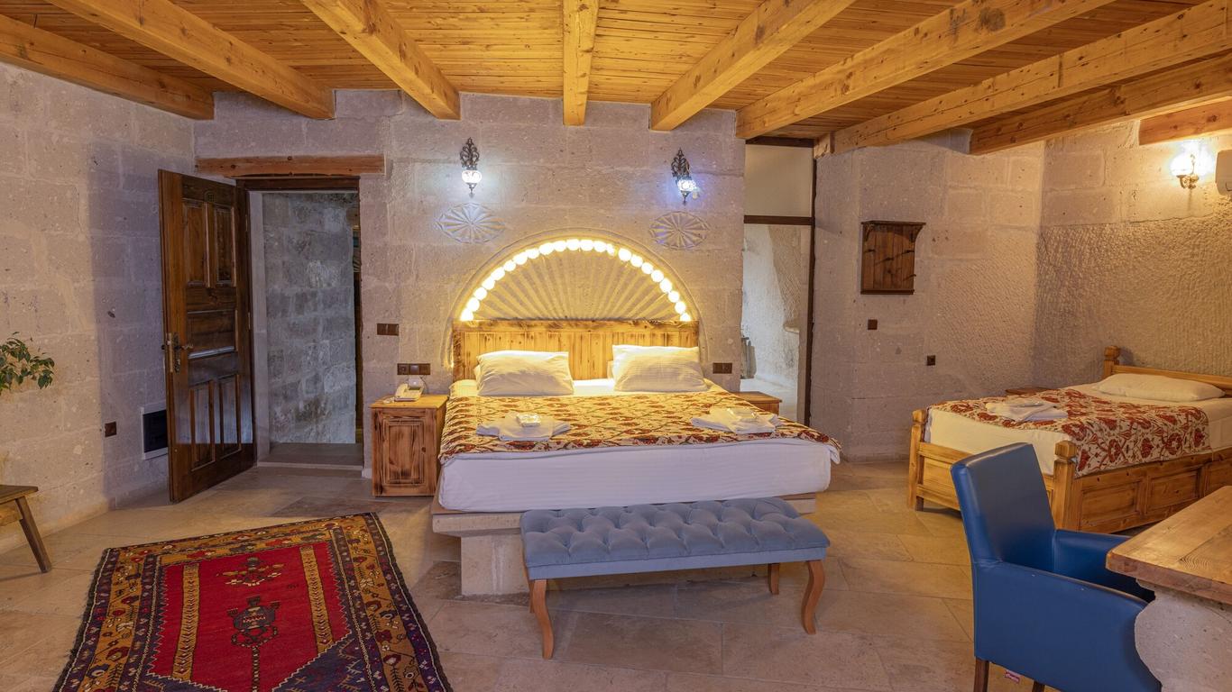 Zeus Cave Suites