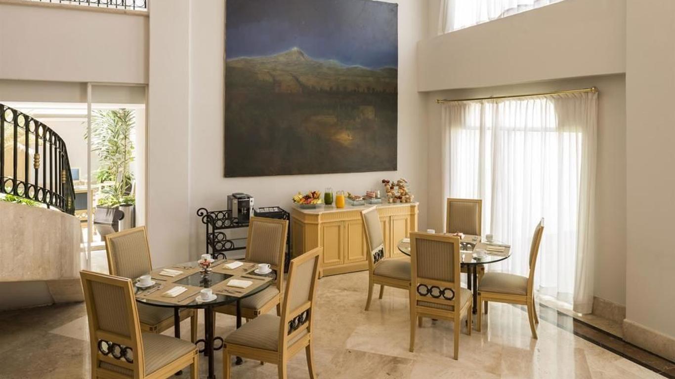 Camino Real Puebla Hotel & Suites