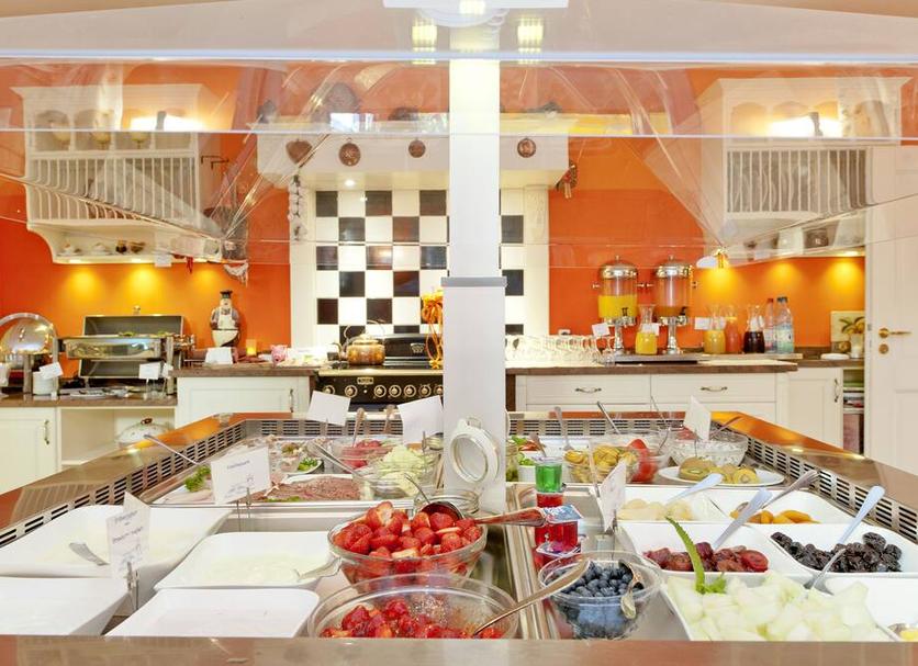 Buffet Photo