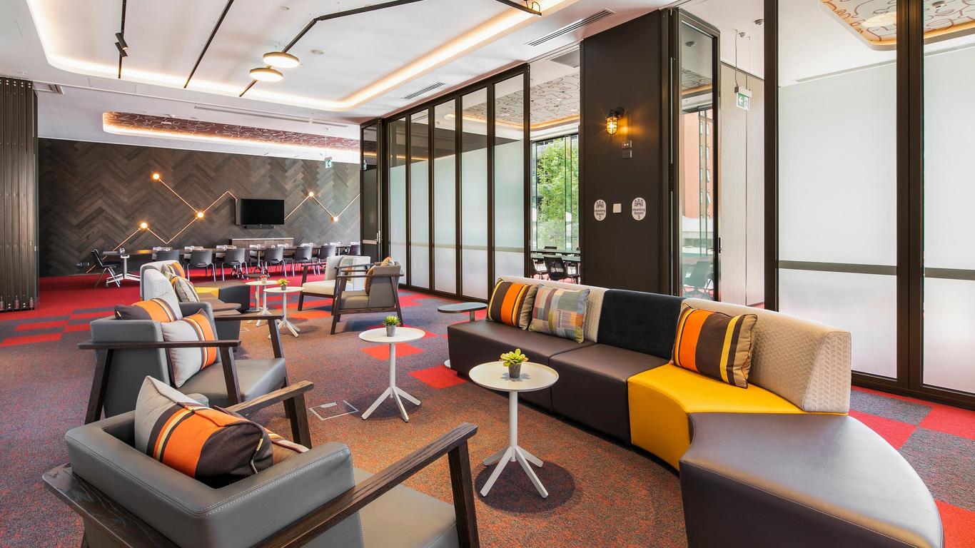 Holiday Inn Express Melbourne Little Collins By IHG