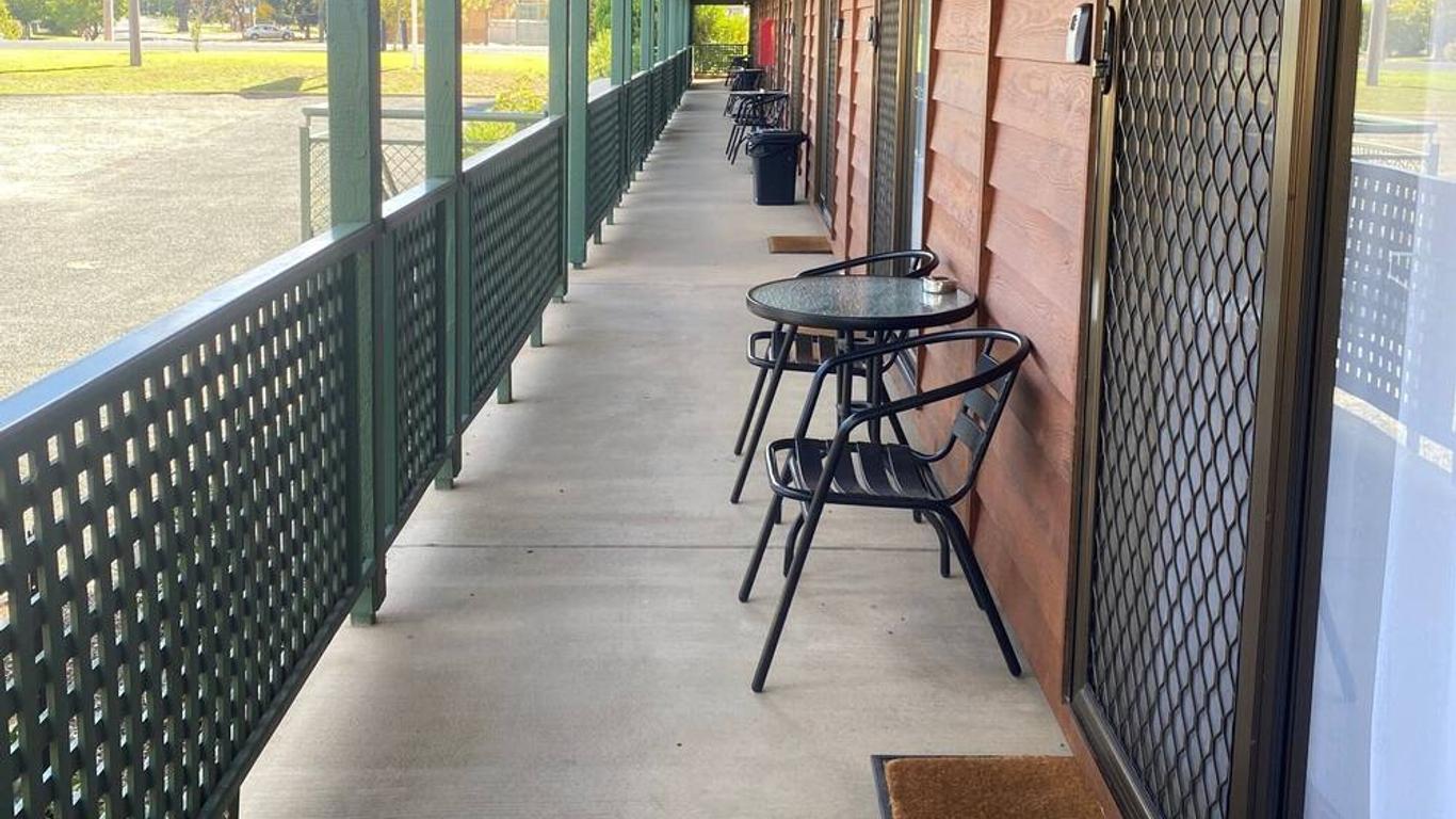 Deniliquin Country Club Motor Inn
