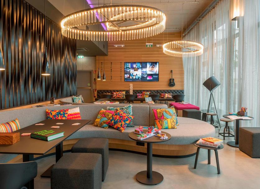 Lounge Photo