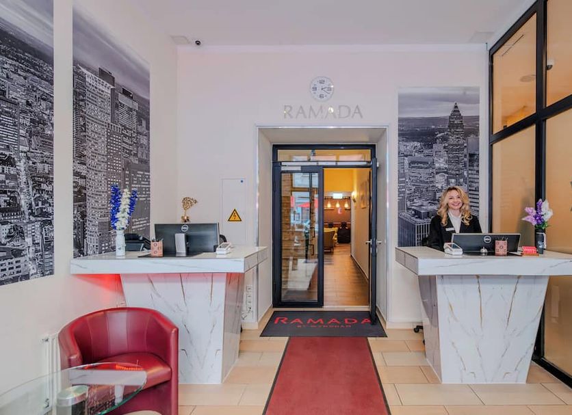 Front desk Photo