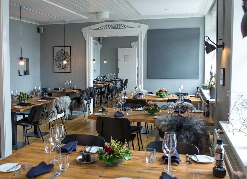 Restaurant Photo