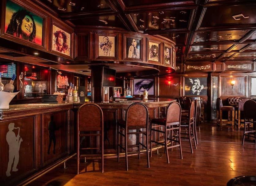 Bar Photo
