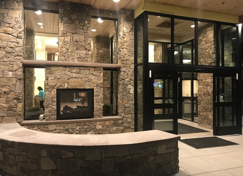 Hotel entrance Photo