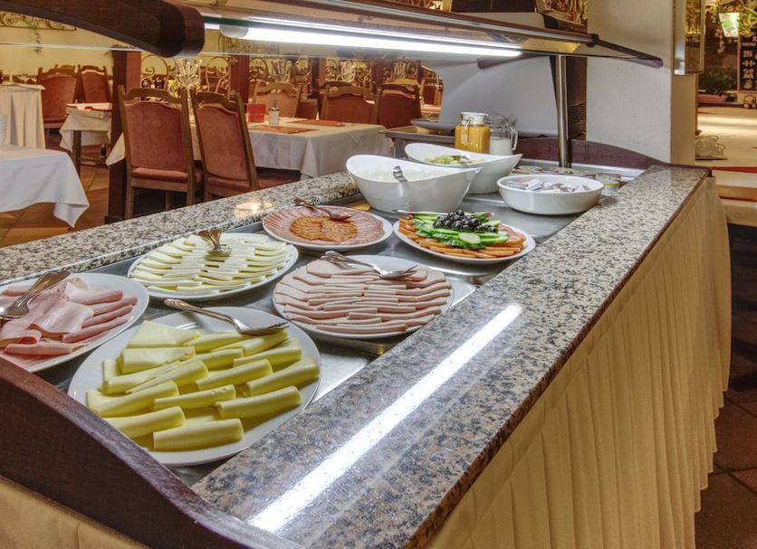 Buffet Photo