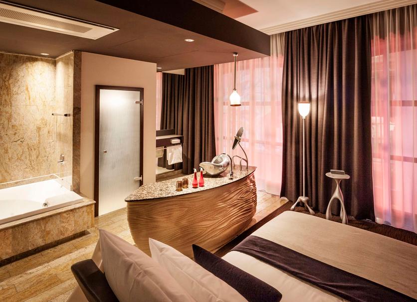 Spa Photo