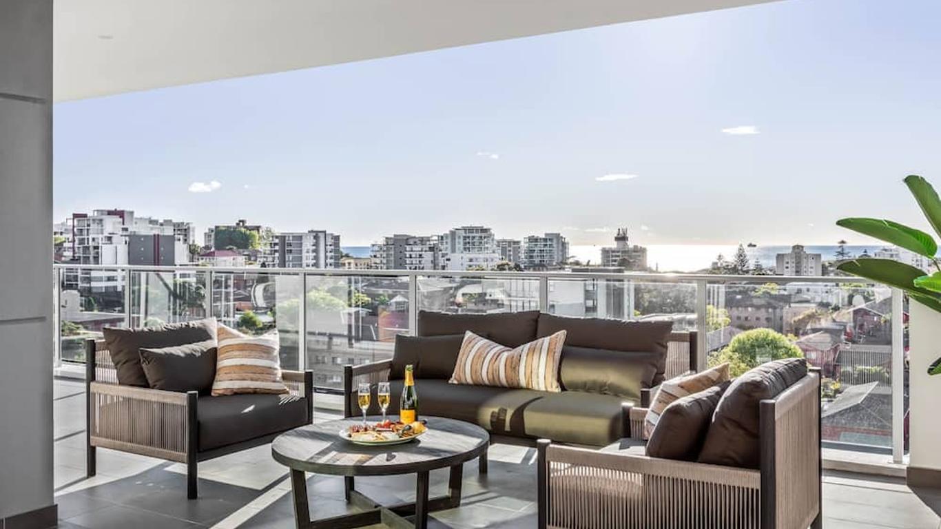 Argo Apartments