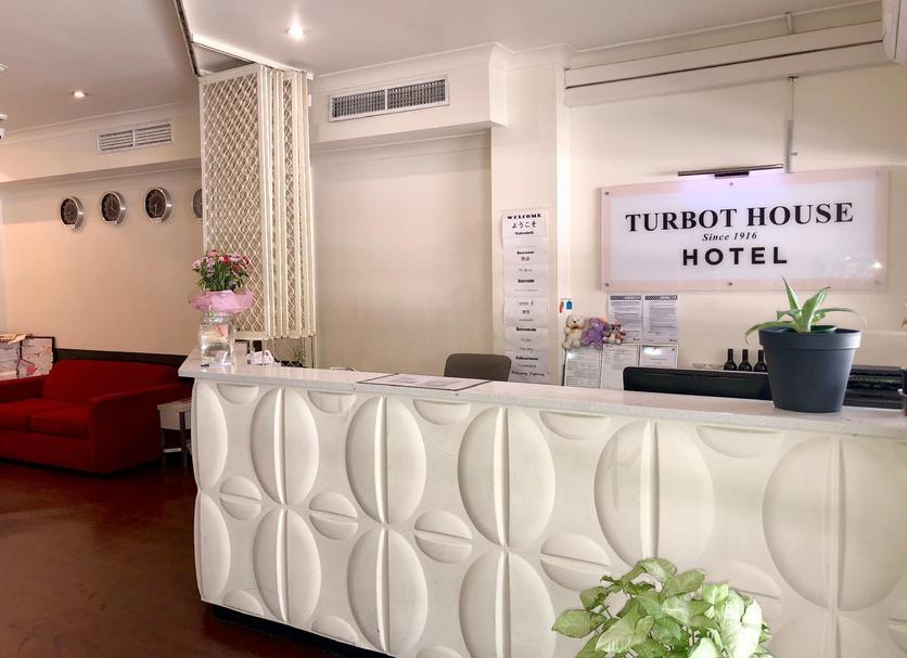 Front desk Photo