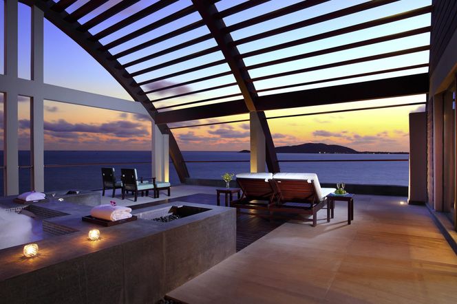 Pullman Oceanview Sanya Bay Resort & Spa