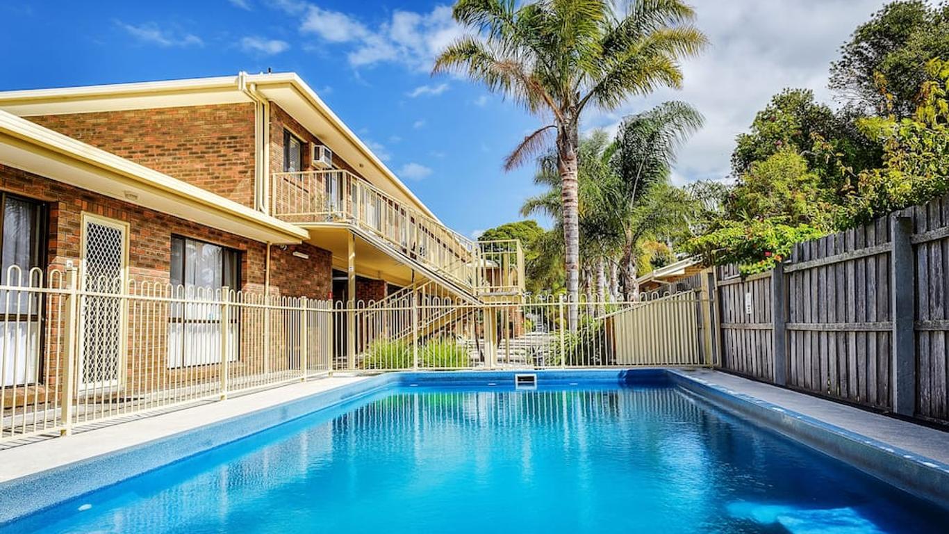 Allambi Holiday Apartments