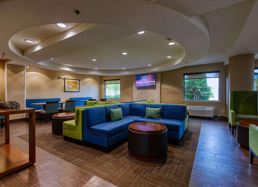 Lounge Photo