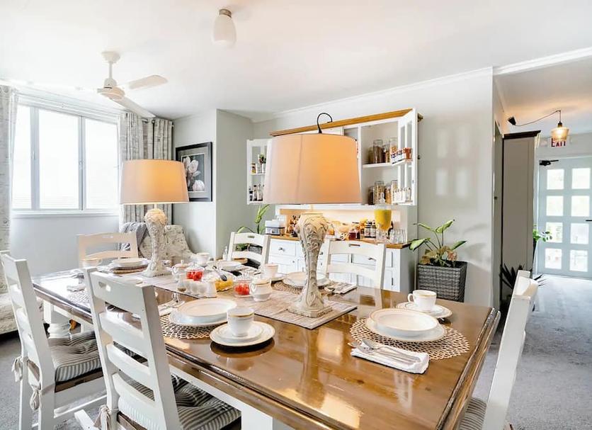Dining room Photo