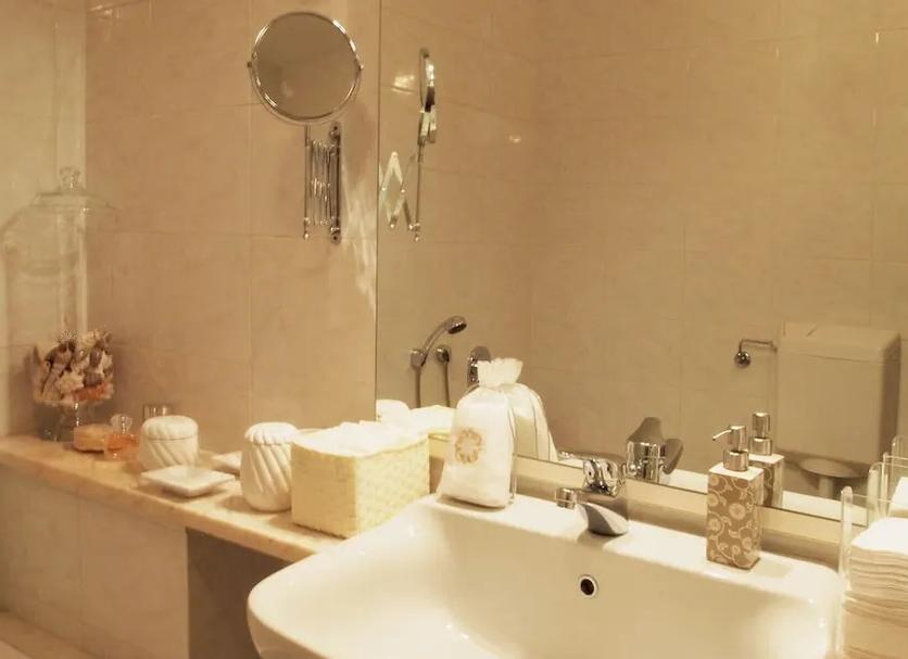 Bathroom Photo