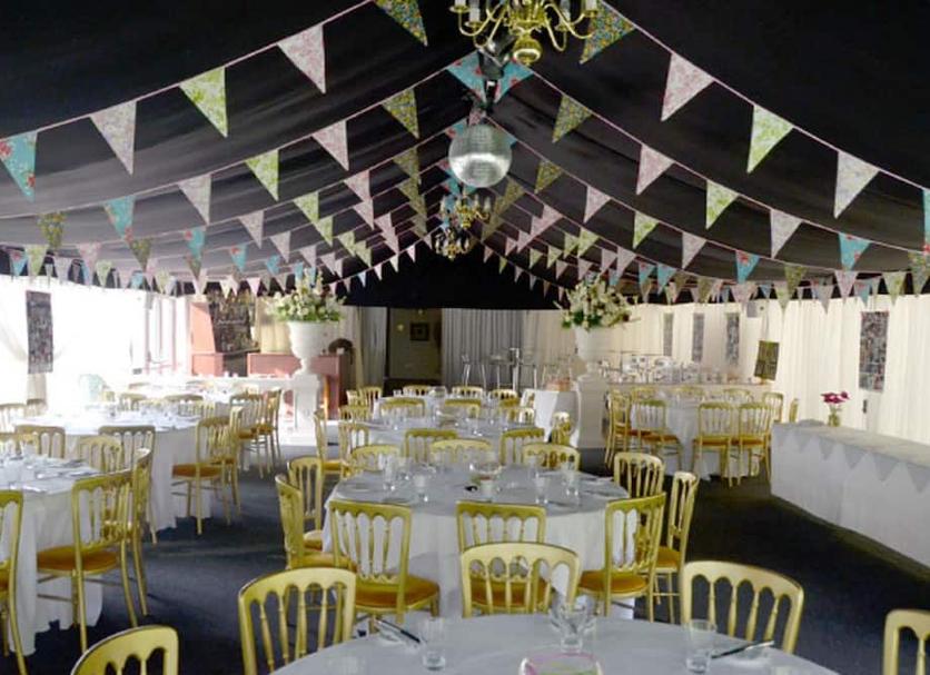Banquet hall Photo