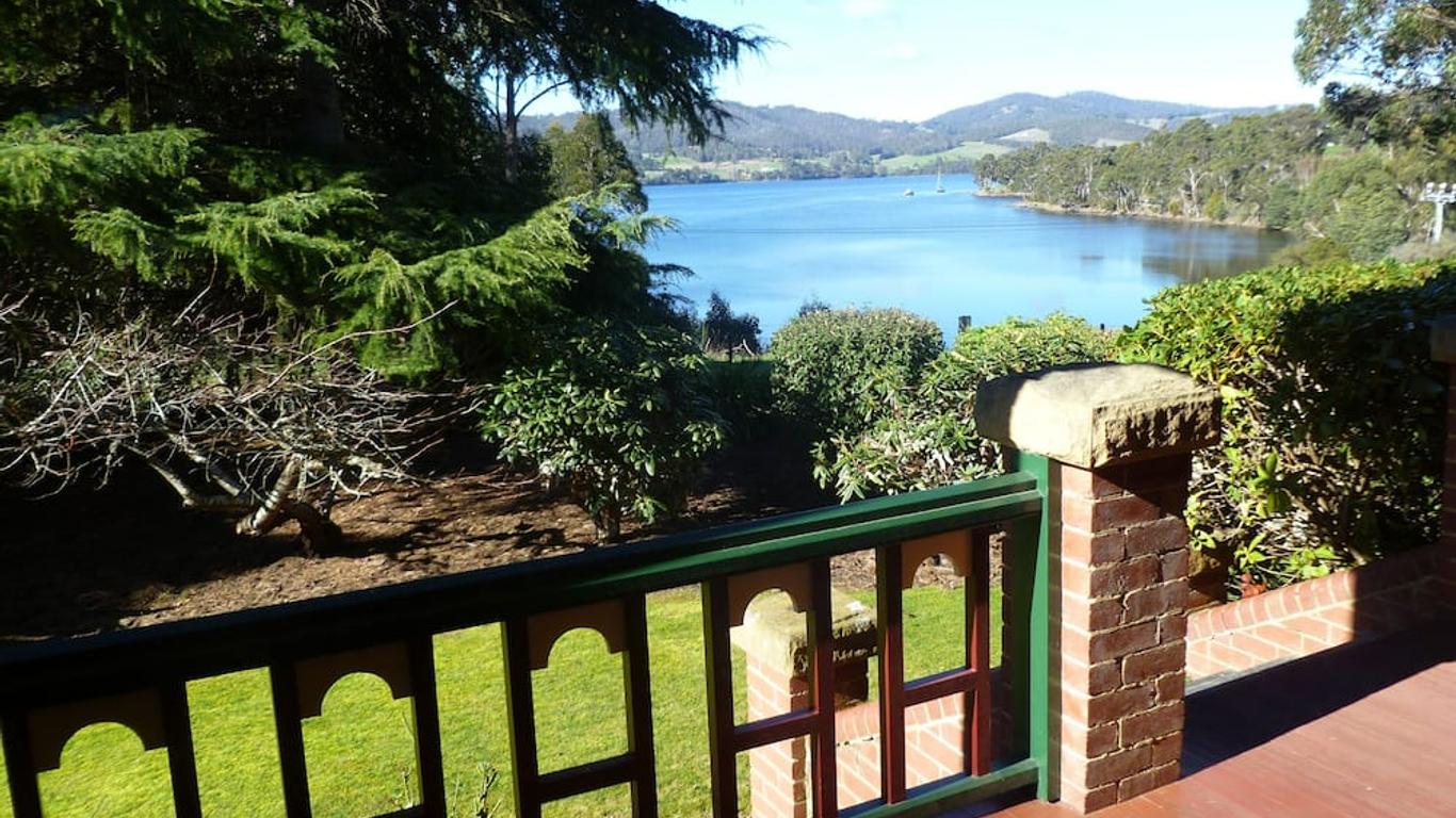 Donalea Bed and Breakfast & Riverview Apartment