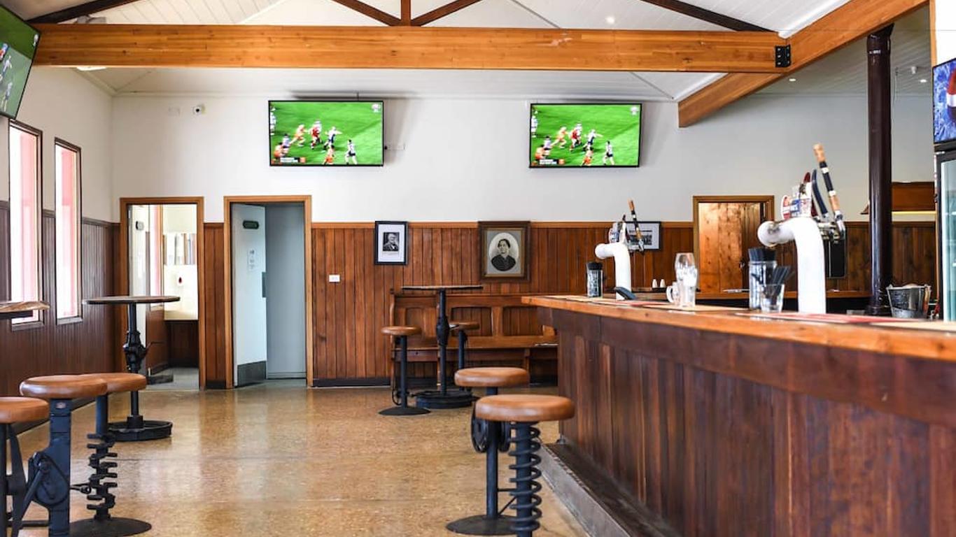 Heyfield Railway Hotel