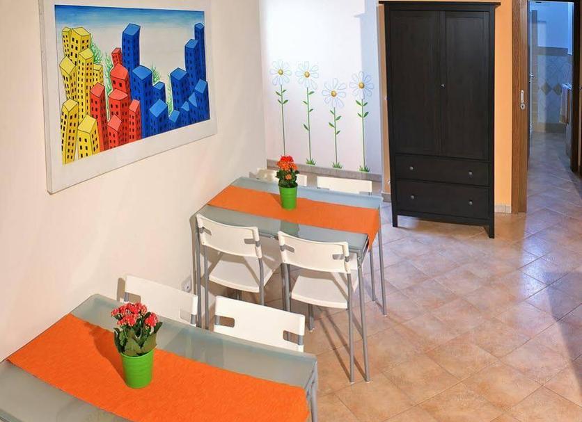 Dining room Photo
