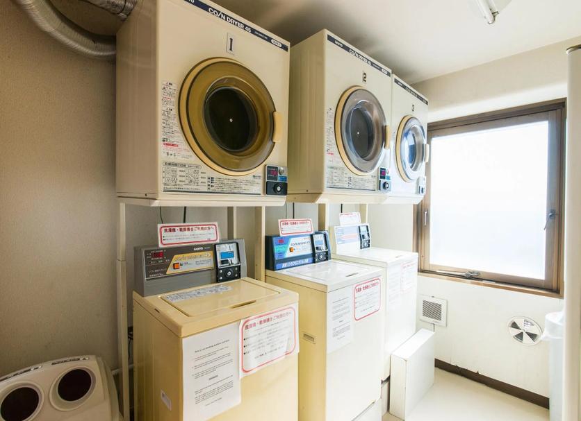 Laundry facility Photo