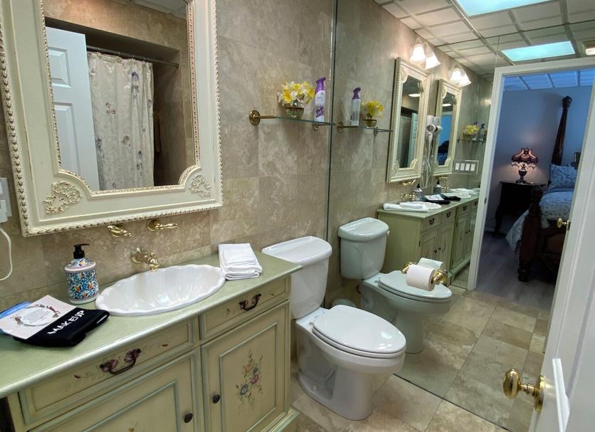 Bathroom Photo
