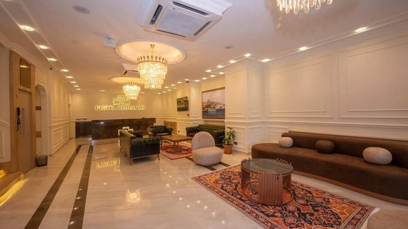 Porta Romanos Hotel