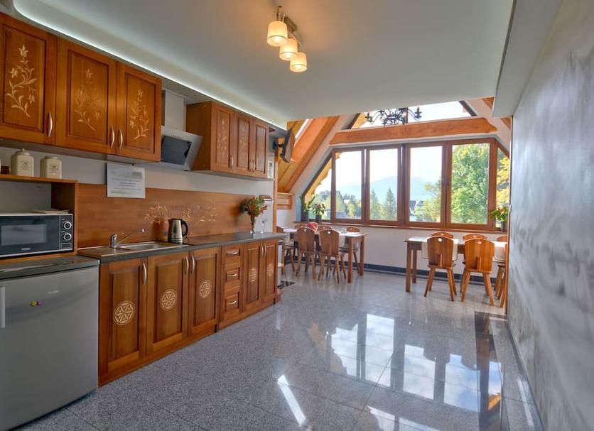 Kitchen Photo