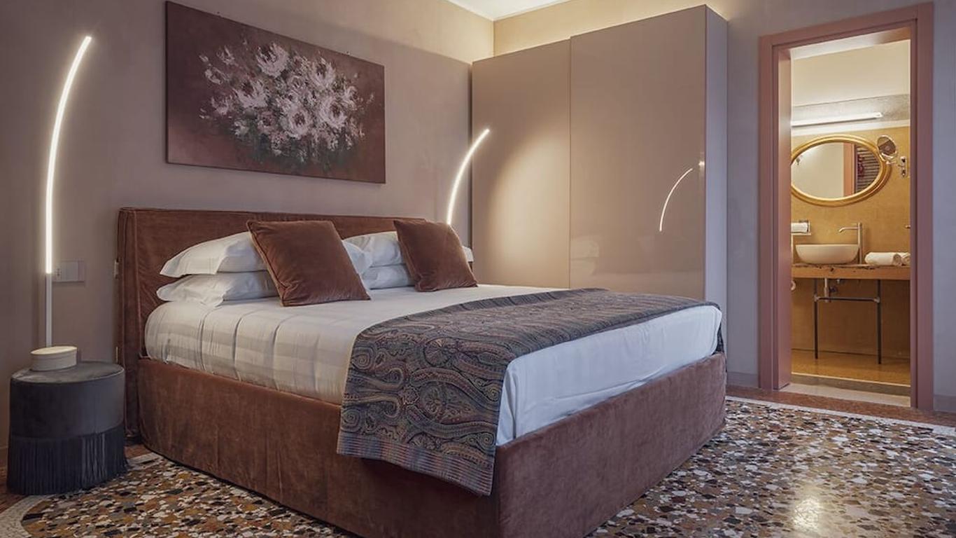 Cinqueteste Luxury Home