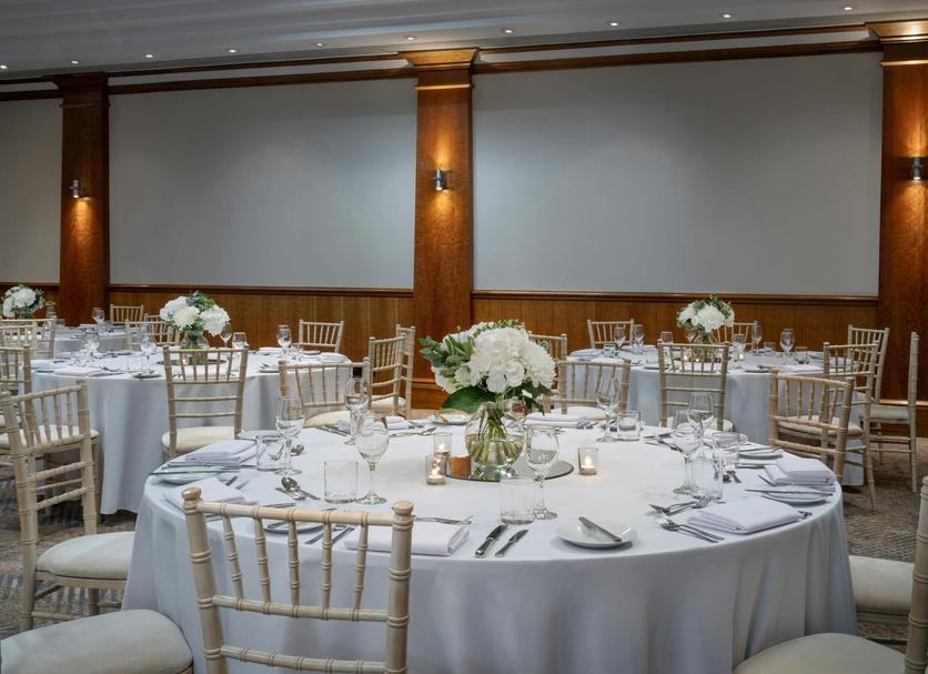 Banquet hall Photo
