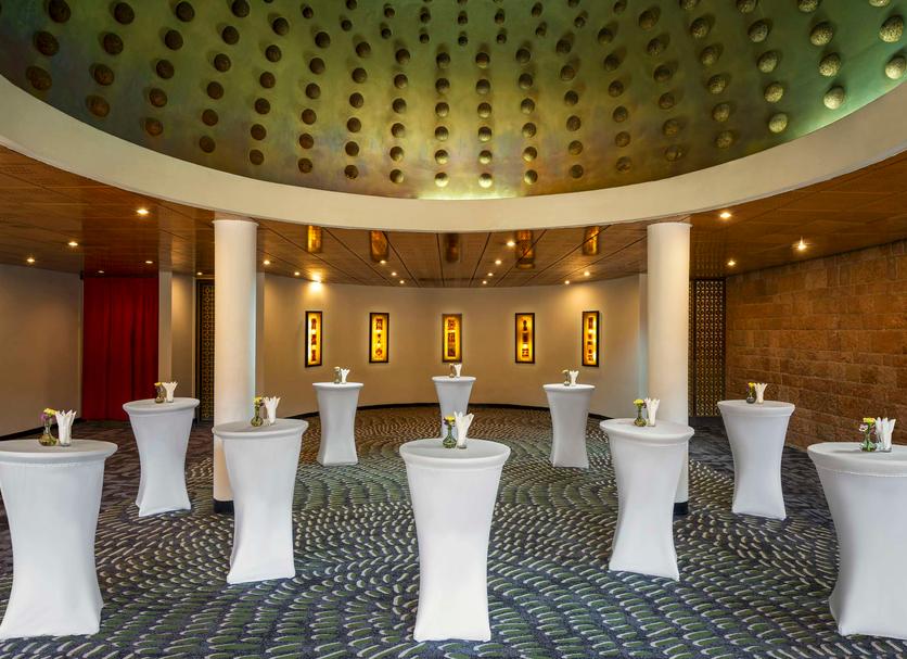 Banquet hall Photo