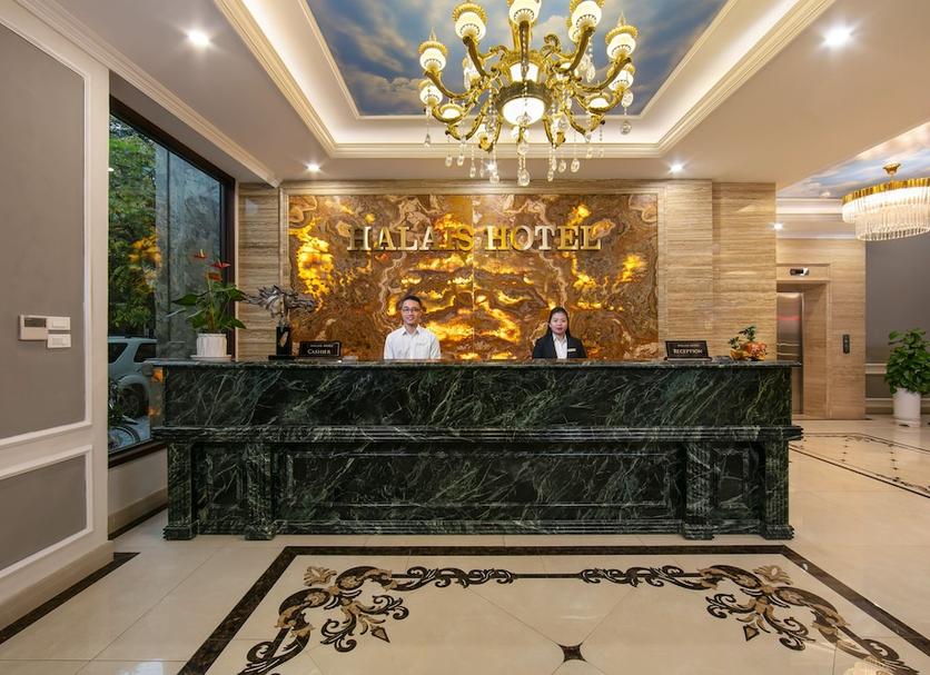 Front desk Photo