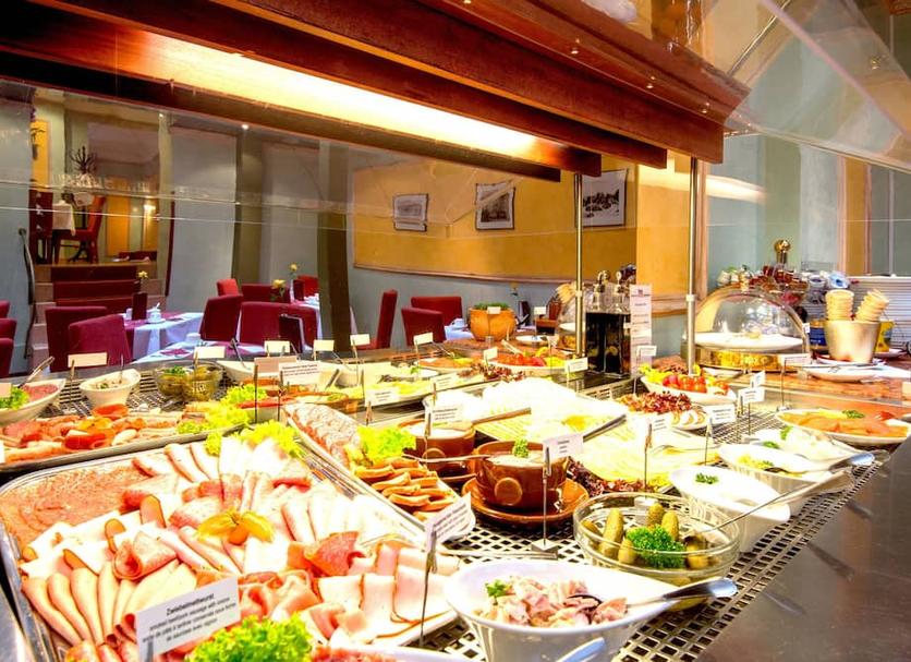Buffet Photo
