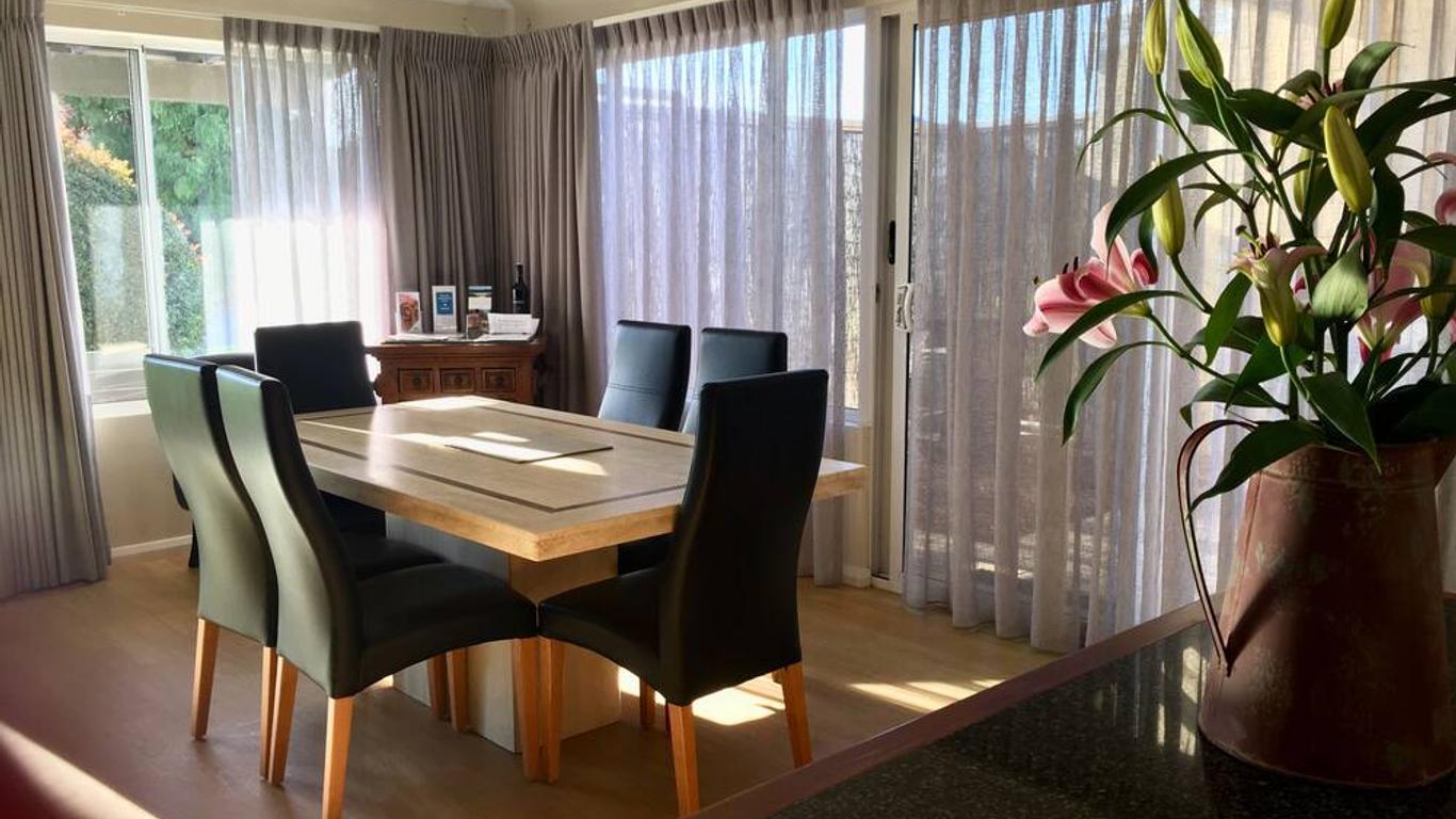 Middleton Bay Retreat