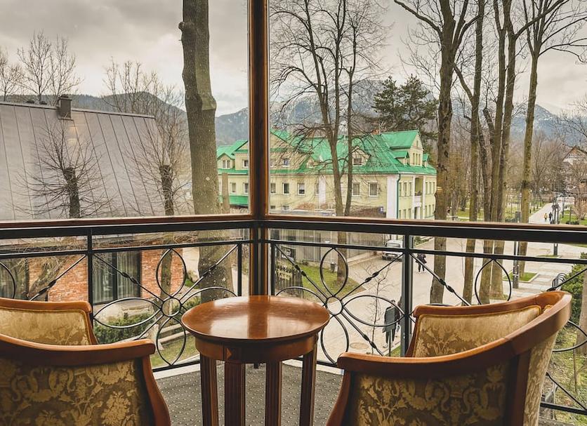 Balcony Photo