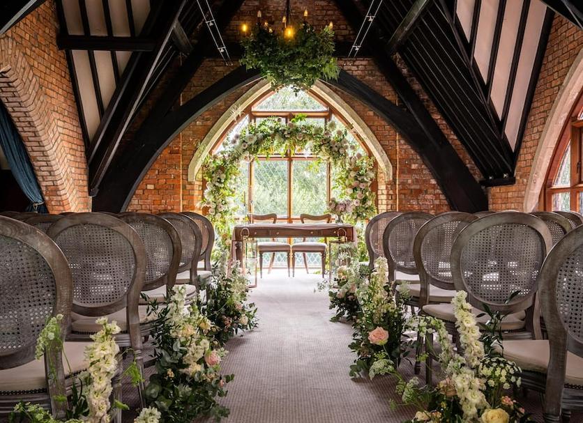 Banquet hall Photo