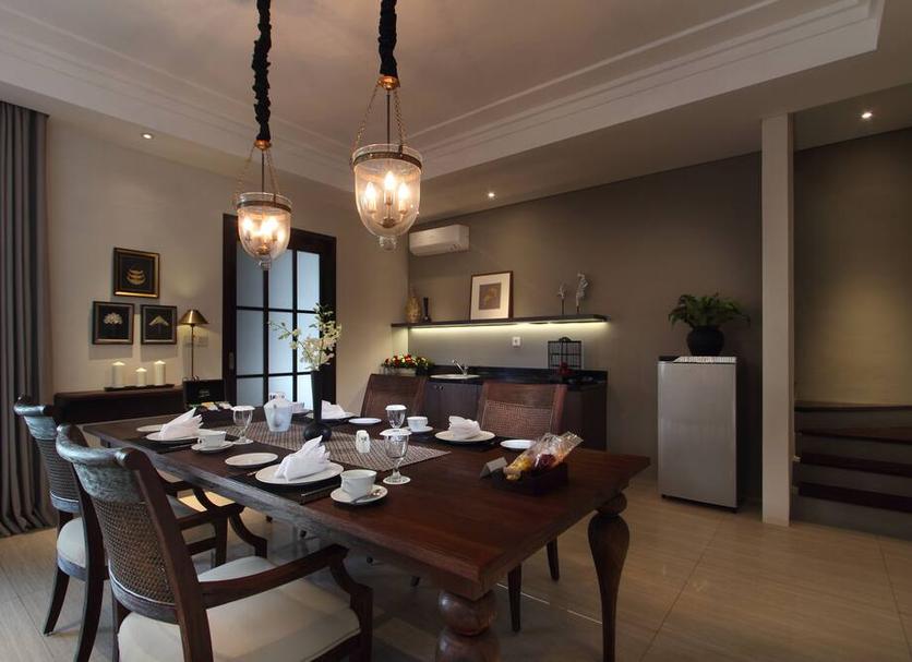 Dining room Photo