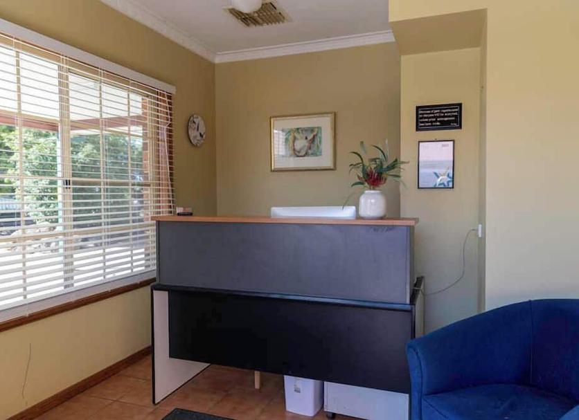 Front desk Photo
