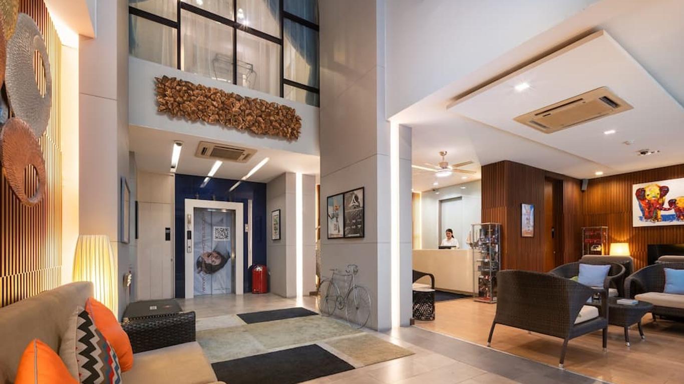 iCheck inn Silom