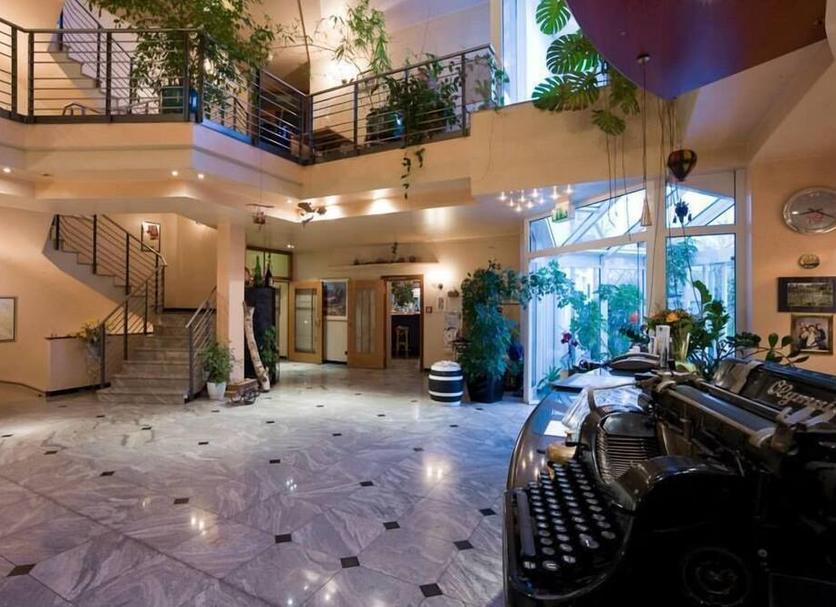 Lobby Photo