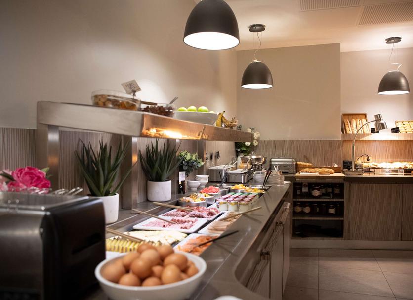 Buffet Photo