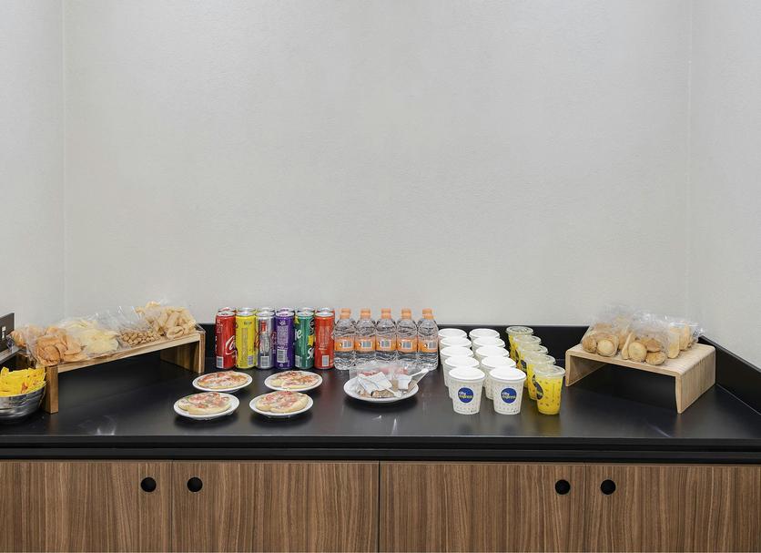 Buffet Photo